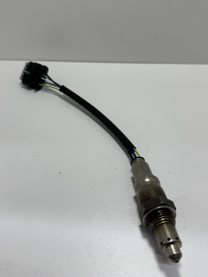JX61 9G935 AA