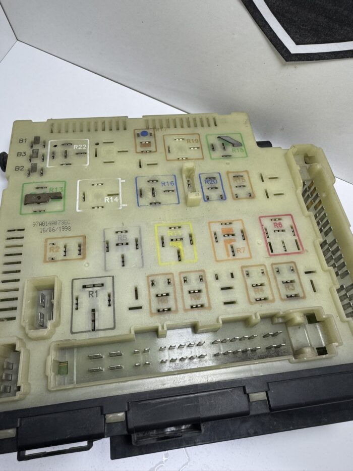 97AG 14A073 EC